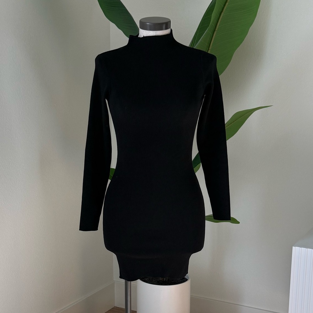 Black Long-Sleeve Mock Neck Bodycon Dress - Women